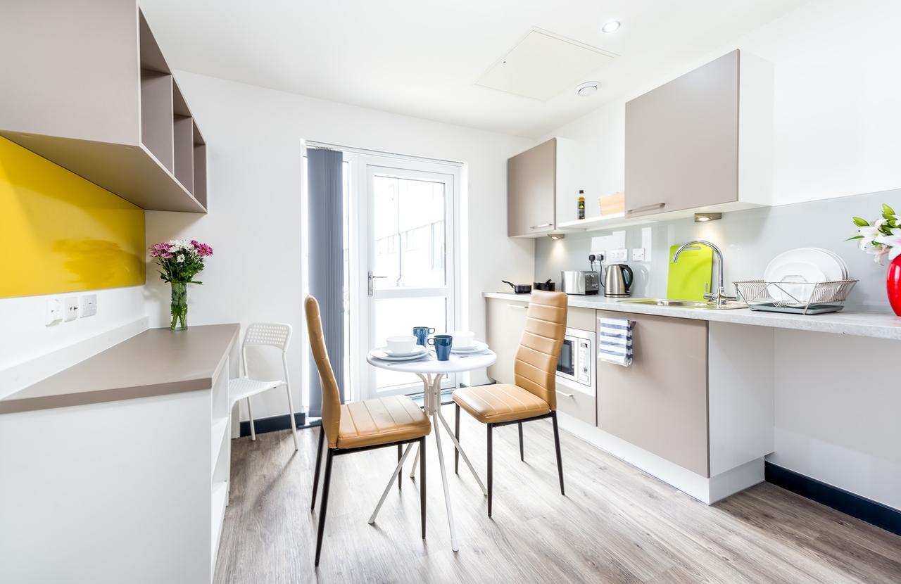 New Street Serviced Apartments Luton  Bagian luar foto