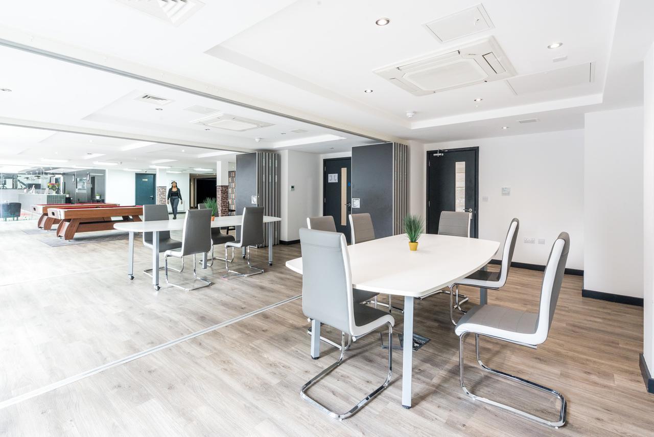 New Street Serviced Apartments Luton  Bagian luar foto