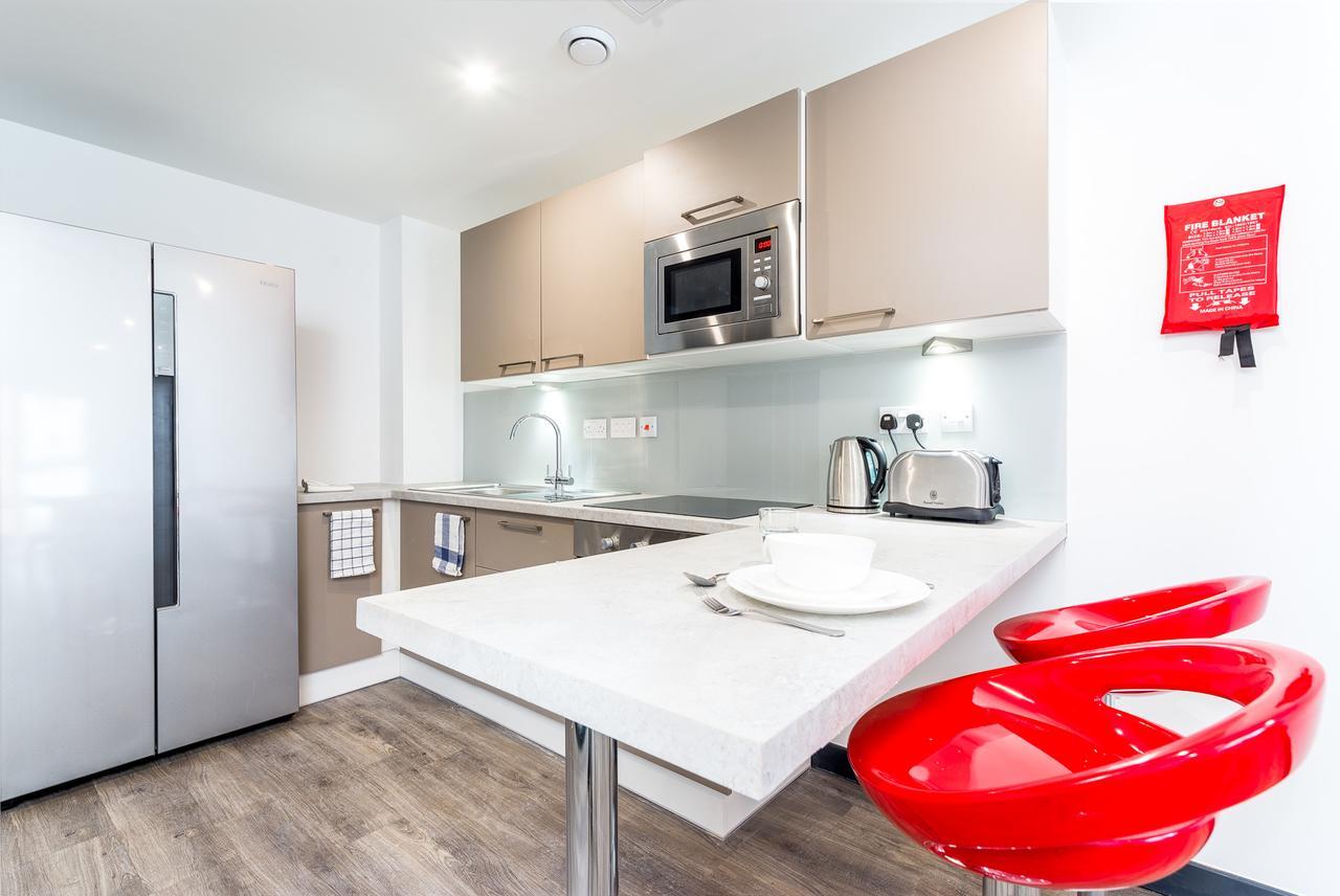 New Street Serviced Apartments Luton  Bagian luar foto